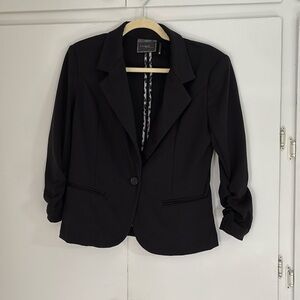 Christian Siriano woman’s blazer